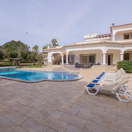 Villa Luxury Suites, Heated Outdoor Pool Портиман Екстериор снимка